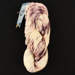 Fleece Artist Merino Slim Yarn Superwash Merino Wool Hand Dyed Anise